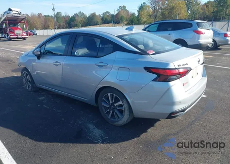 2021 Nissan Versa Sv Xtronic Cvt z USA, uszkodzony, nr VIN 3N1CN8EV1ML832539